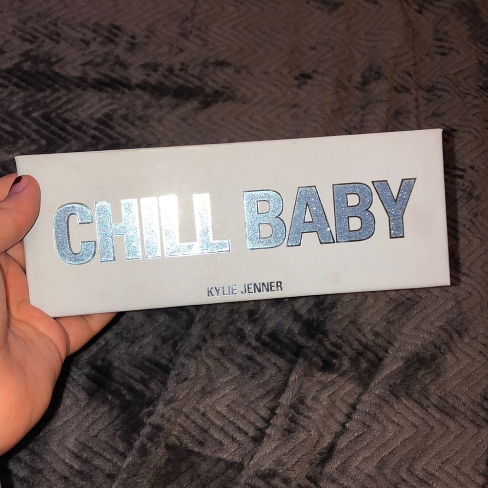 Chill Baby Kylie Jenner Pallete